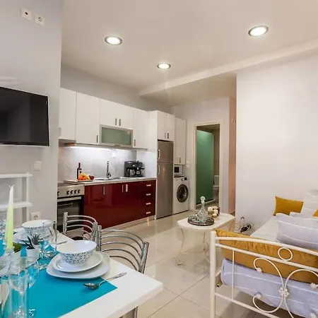 The Yard Apartment