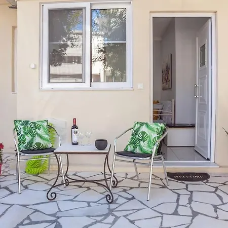 The Yard Apartment Heraklion (Crete)